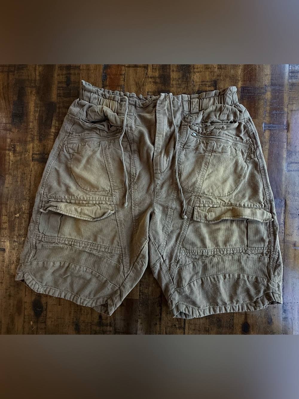 Free People Cargo Shorts • Women’s M • Green Kaki • Cotton Linen Twill • Utility